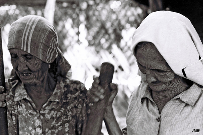 AÑO 1973 - BLANCO Y NEGRO - VIDA CAMPESINA EN PARAGUAY (JOSÉ MARÍA BLANCH)
